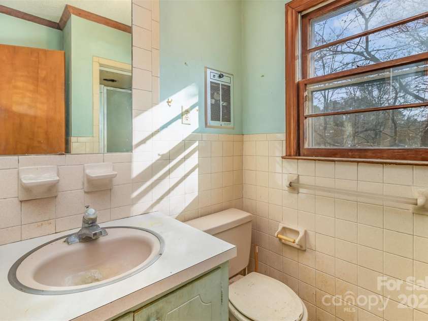 624 Flicker Street, Concord, NC 28027.  MLS# CAR4237428, YatesRealty ID 19812. 