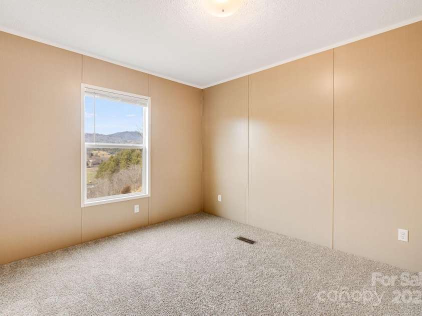 96 Sandons Trail, Marshall, NC 28753.  MLS# CAR4224480, YatesRealty ID 19813. Guest Room 1