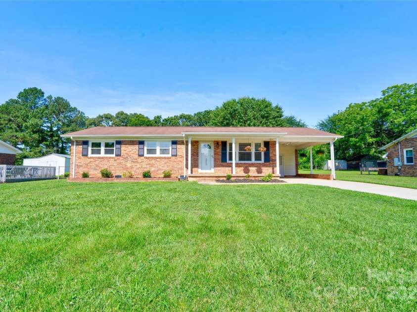 3413 Fallston Road, Shelby, NC 28150.  MLS# CAR4267283, YatesRealty ID 19814. 