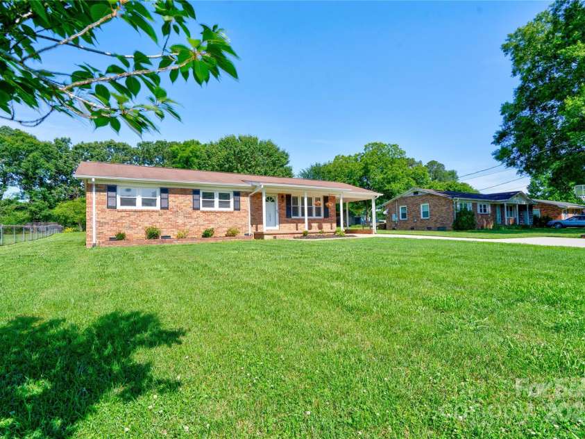 3413 Fallston Road, Shelby, NC 28150.  MLS# CAR4267283, YatesRealty ID 19814. 