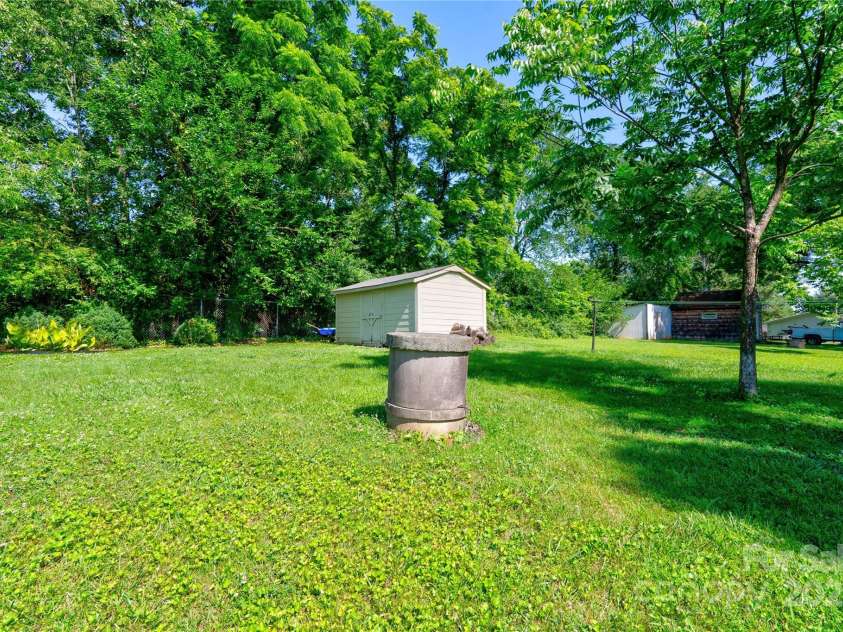 3413 Fallston Road, Shelby, NC 28150.  MLS# CAR4267283, YatesRealty ID 19814. 