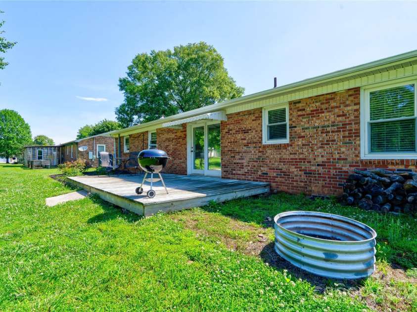 3413 Fallston Road, Shelby, NC 28150.  MLS# CAR4267283, YatesRealty ID 19814. 