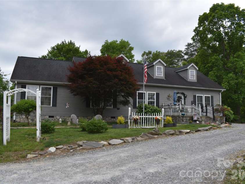 25 Triton Way, Old Fort, NC 28762.  MLS# CAR4378196, YatesRealty ID 19815. 
