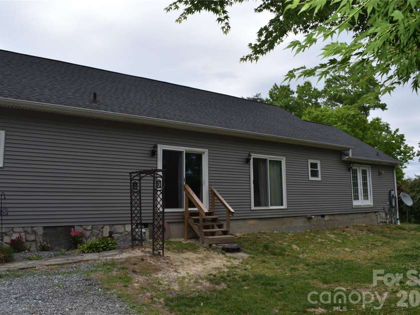 25 Triton Way, Old Fort, NC 28762.  MLS# CAR4378196, YatesRealty ID 19815. 