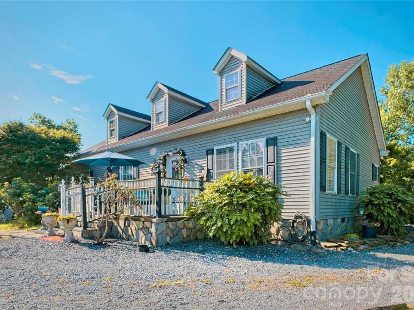 25 Triton Way, Old Fort, NC 28762.  MLS# CAR4378196, YatesRealty ID 19815. 