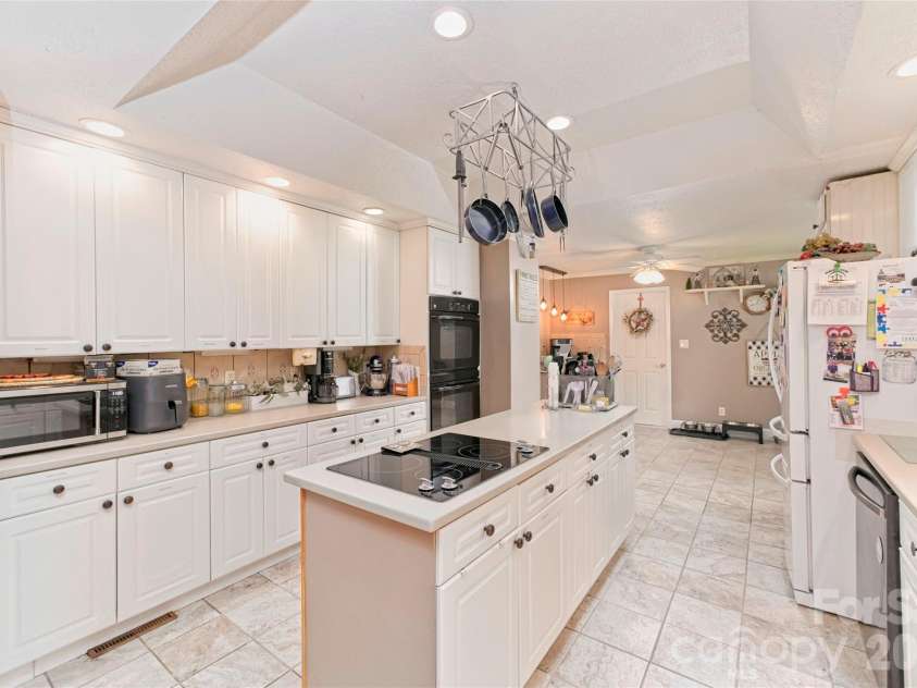 25 Triton Way, Old Fort, NC 28762.  MLS# CAR4378196, YatesRealty ID 19815. 