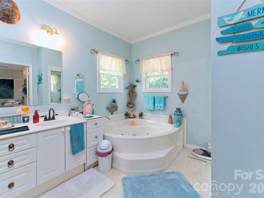 25 Triton Way, Old Fort, NC 28762.  MLS# CAR4378196, YatesRealty ID 19815. 