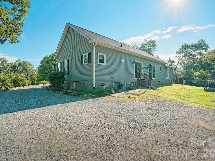 25 Triton Way, Old Fort, NC 28762.  MLS# CAR4378196, YatesRealty ID 19815. 