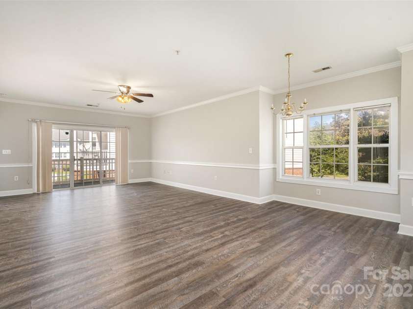 8969 Meadow Vista Road, Charlotte, NC 28213.  MLS# CAR4261482, YatesRealty ID 19815. 