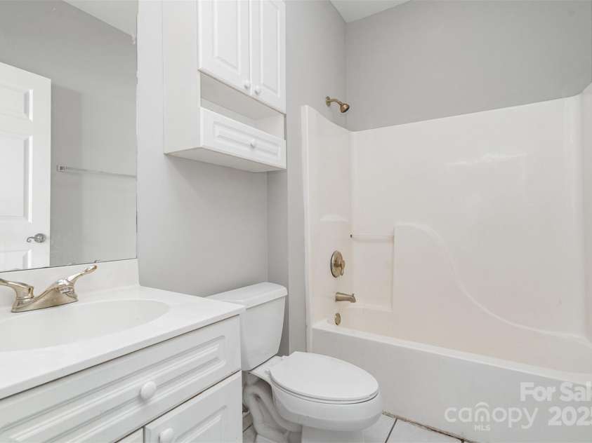 8969 Meadow Vista Road, Charlotte, NC 28213.  MLS# CAR4261482, YatesRealty ID 19815. 