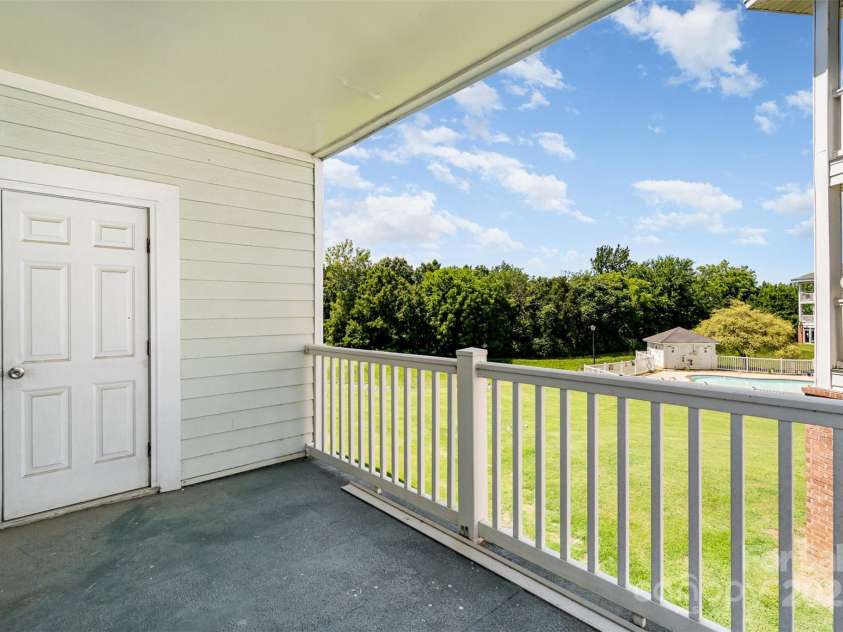8969 Meadow Vista Road, Charlotte, NC 28213.  MLS# CAR4261482, YatesRealty ID 19815. 