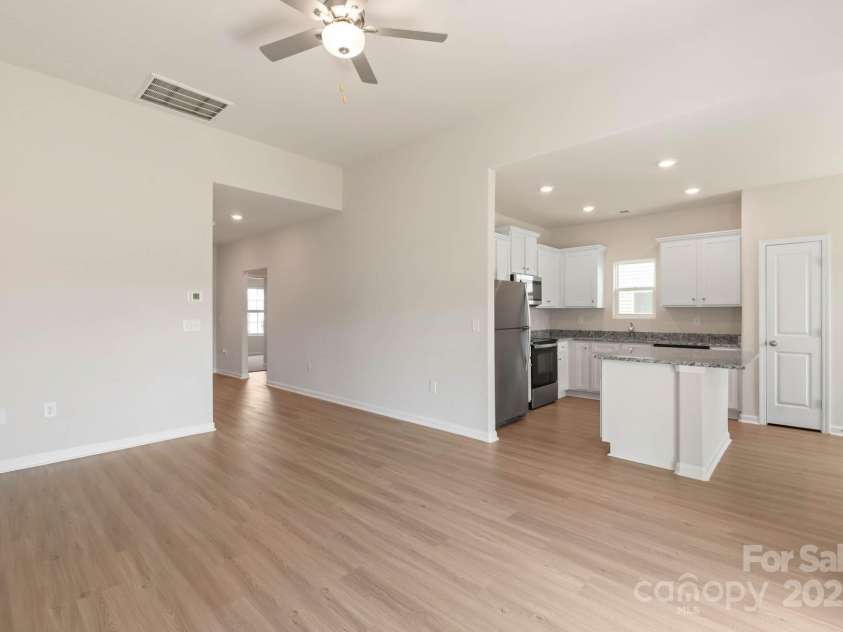 3607 Clover Valley Drive, Gastonia, NC 28052.  MLS# CAR4179465, YatesRealty ID 19816. 