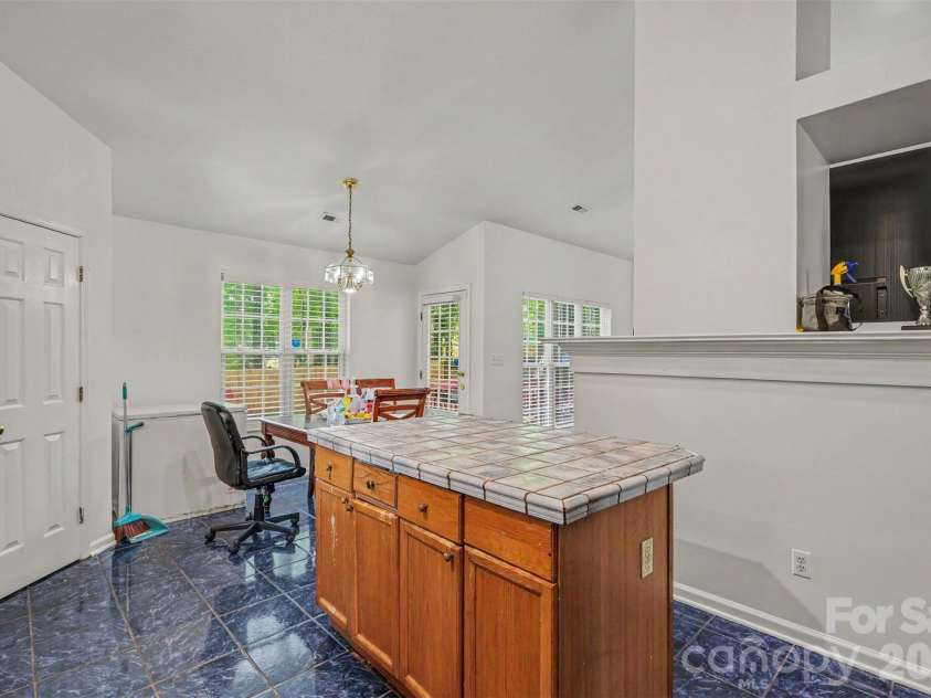 6312 Trysting Road, Charlotte, NC 28227.  MLS# CAR4379798, YatesRealty ID 19818. 