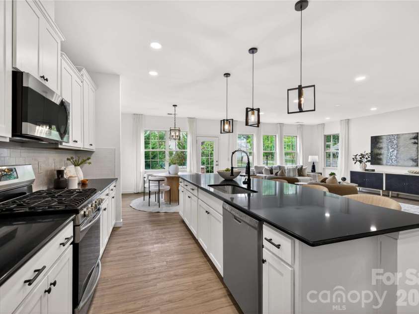 1907 Harvest Time Lane, Waxhaw, NC 28173.  MLS# CAR4379113, YatesRealty ID 19819. 