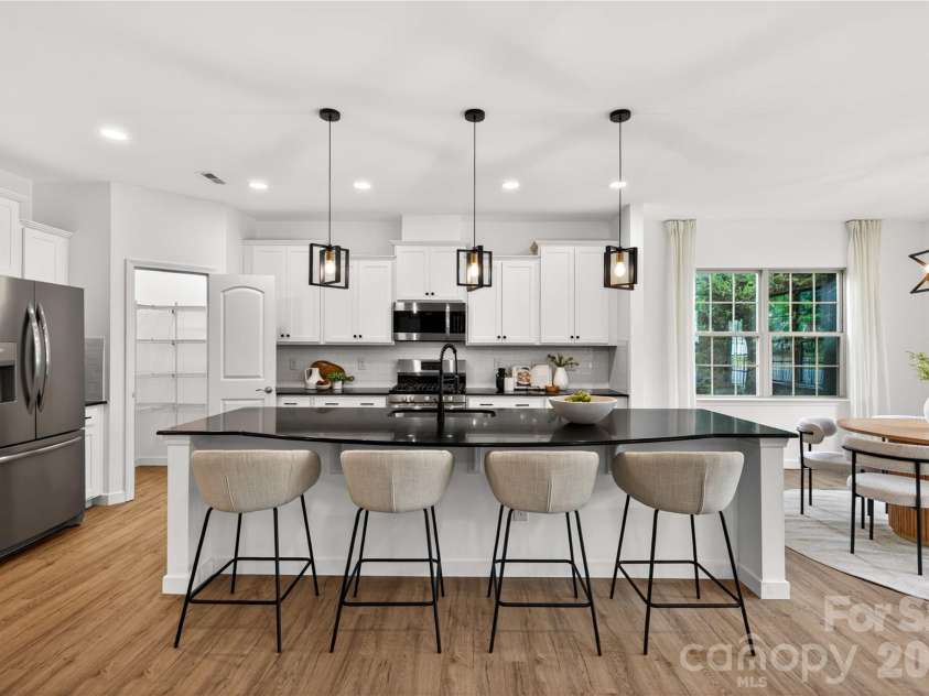 1907 Harvest Time Lane, Waxhaw, NC 28173.  MLS# CAR4379113, YatesRealty ID 19819. 