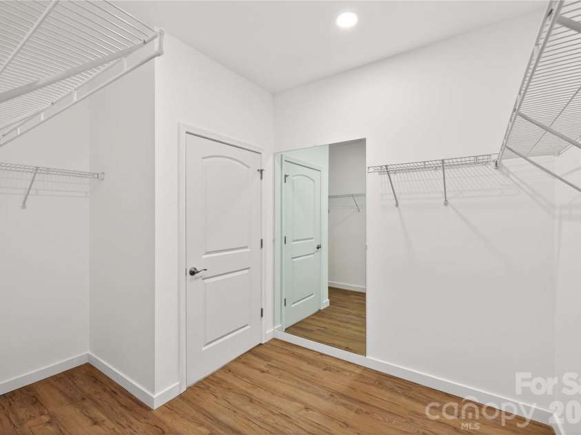 1907 Harvest Time Lane, Waxhaw, NC 28173.  MLS# CAR4379113, YatesRealty ID 19819. 