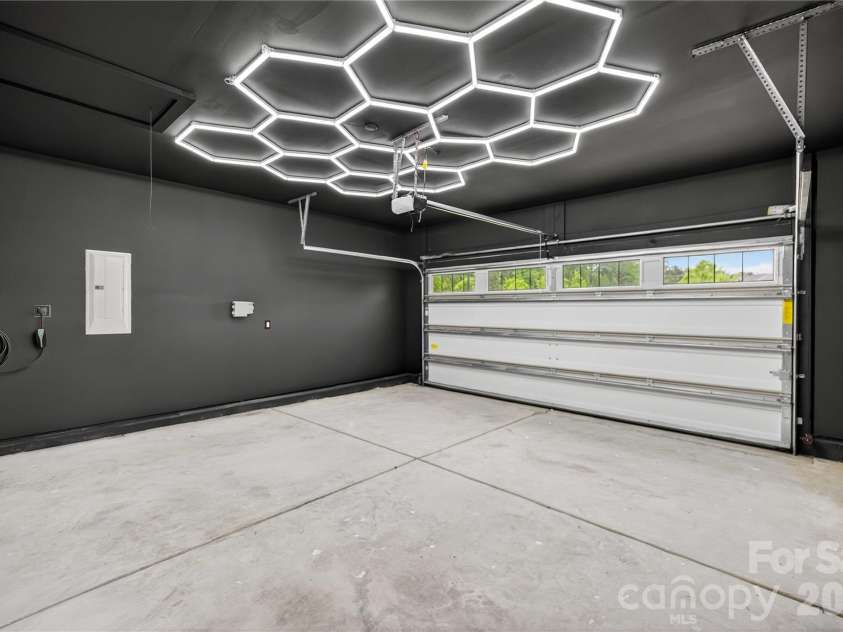 1907 Harvest Time Lane, Waxhaw, NC 28173.  MLS# CAR4379113, YatesRealty ID 19819. 