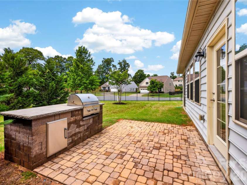 1907 Harvest Time Lane, Waxhaw, NC 28173.  MLS# CAR4379113, YatesRealty ID 19819. 