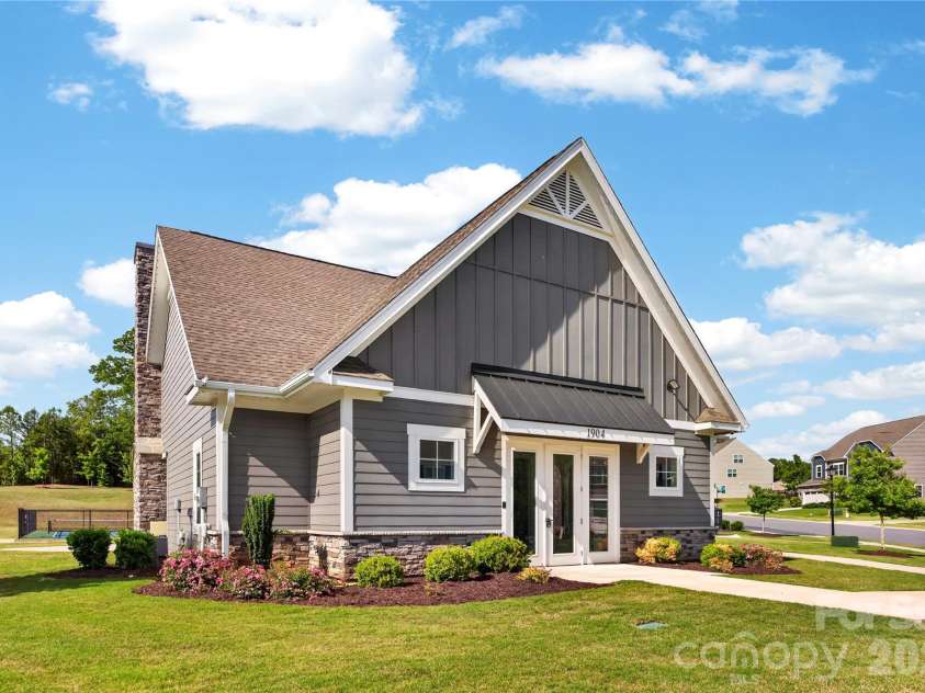 1907 Harvest Time Lane, Waxhaw, NC 28173.  MLS# CAR4379113, YatesRealty ID 19819. 