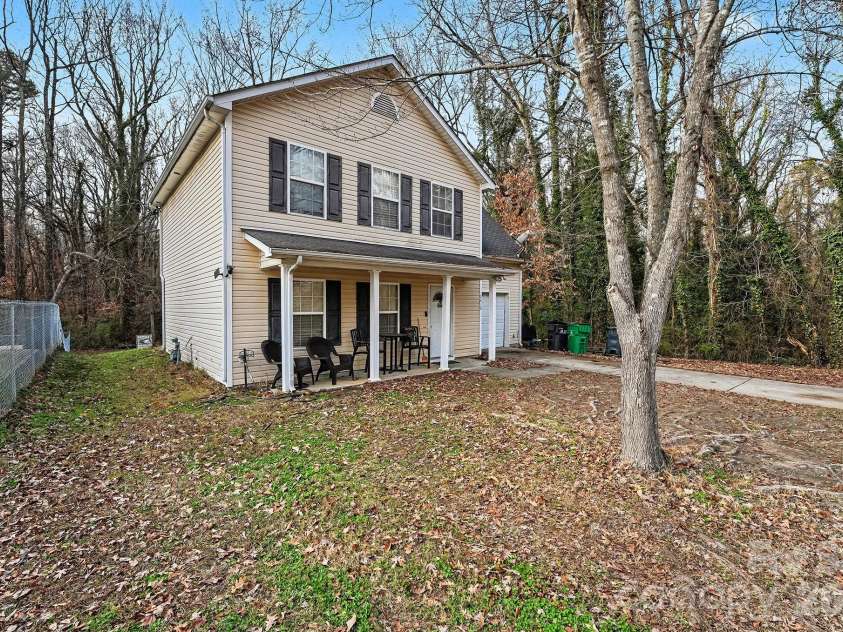 2606 Marmac Road, Charlotte, NC 28208.  MLS# CAR4333144, YatesRealty ID 1982. 