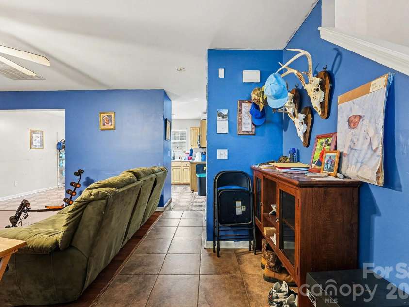 2606 Marmac Road, Charlotte, NC 28208.  MLS# CAR4333144, YatesRealty ID 1982. 