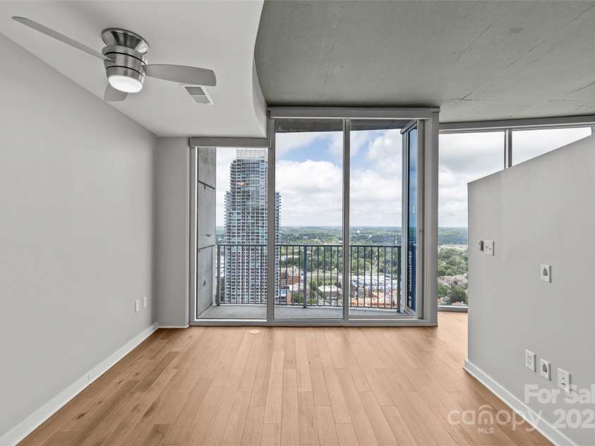 210 N Church Street, Charlotte, NC 28202.  MLS# CAR4260082, YatesRealty ID 19820. 