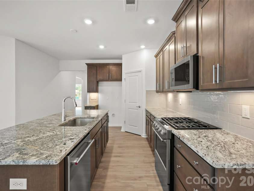 551 Cottage Garden Lane, Belmont, NC 28012.  MLS# CAR4379859, YatesRealty ID 19820. 