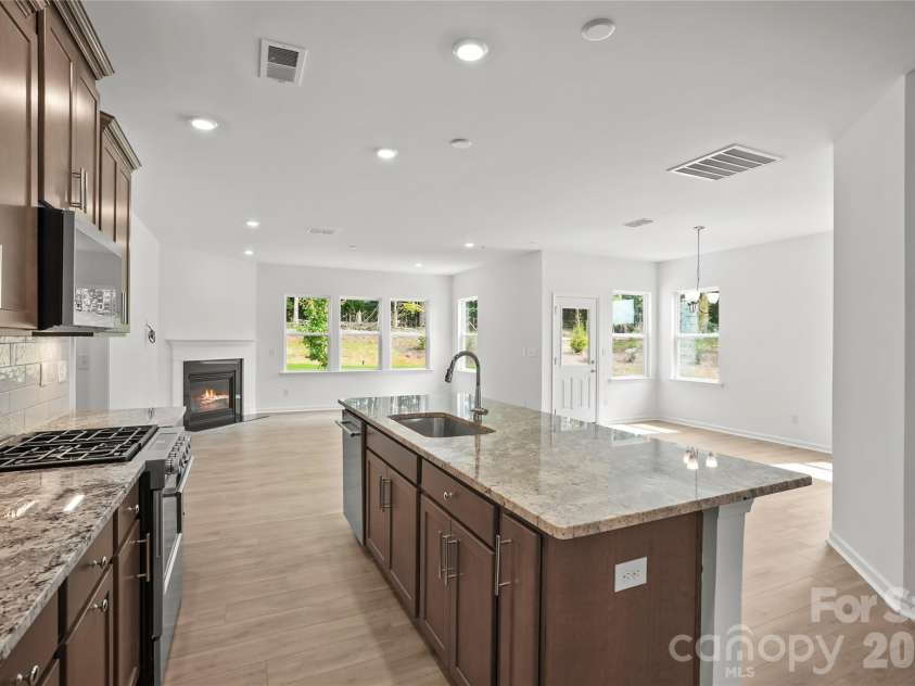551 Cottage Garden Lane, Belmont, NC 28012.  MLS# CAR4379859, YatesRealty ID 19820. 
