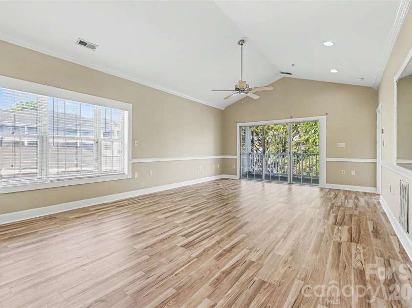 9241 Meadow Vista Road, Charlotte, NC 28213.  MLS# CAR4377590, YatesRealty ID 19821. 