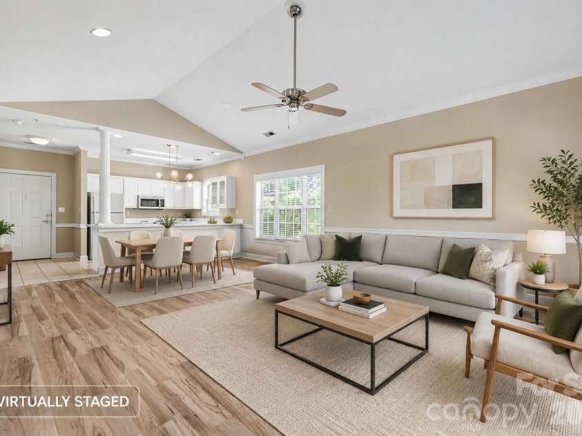 9241 Meadow Vista Road, Charlotte, NC 28213.  MLS# CAR4377590, YatesRealty ID 19821. 