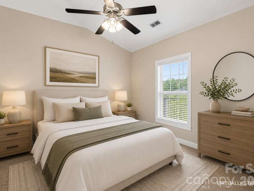 9241 Meadow Vista Road, Charlotte, NC 28213.  MLS# CAR4377590, YatesRealty ID 19821. 