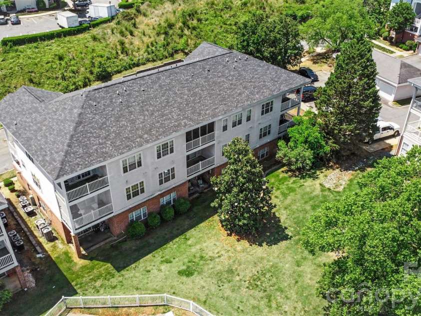 9241 Meadow Vista Road, Charlotte, NC 28213.  MLS# CAR4377590, YatesRealty ID 19821. 