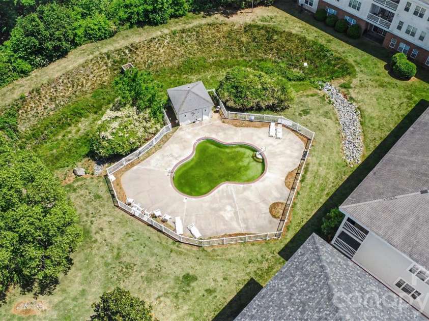 9241 Meadow Vista Road, Charlotte, NC 28213.  MLS# CAR4377590, YatesRealty ID 19821. 