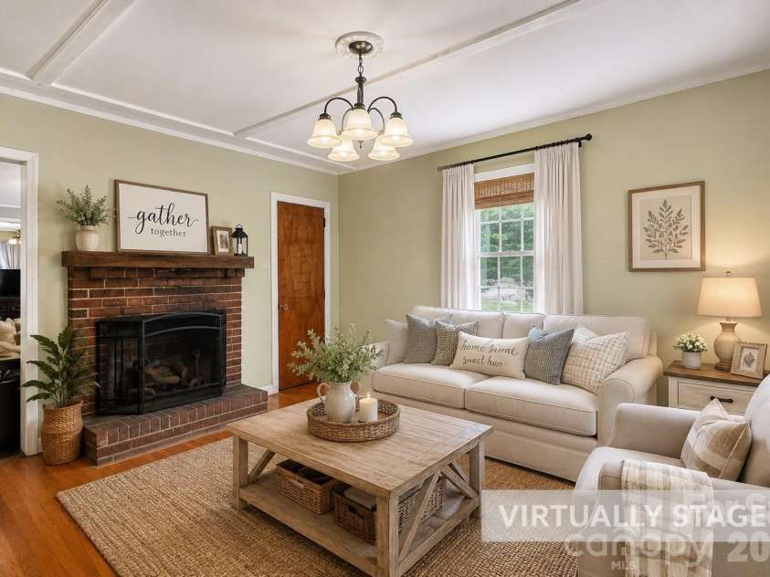 301 Hampton Road, Lancaster, SC 29720.  MLS# CAR4377580, YatesRealty ID 19822. 