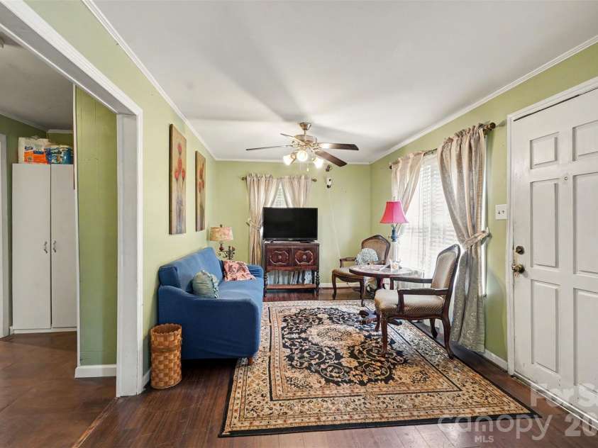 301 Hampton Road, Lancaster, SC 29720.  MLS# CAR4377580, YatesRealty ID 19822. 