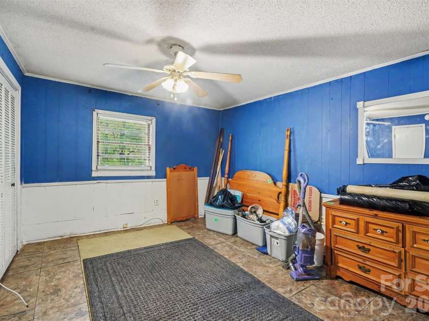 301 Hampton Road, Lancaster, SC 29720.  MLS# CAR4377580, YatesRealty ID 19822. 