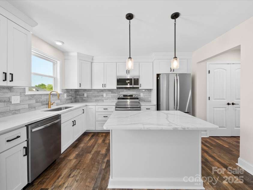 3012 Isle Lane, Monroe, NC 28110.  MLS# CAR4246920, YatesRealty ID 19822. 