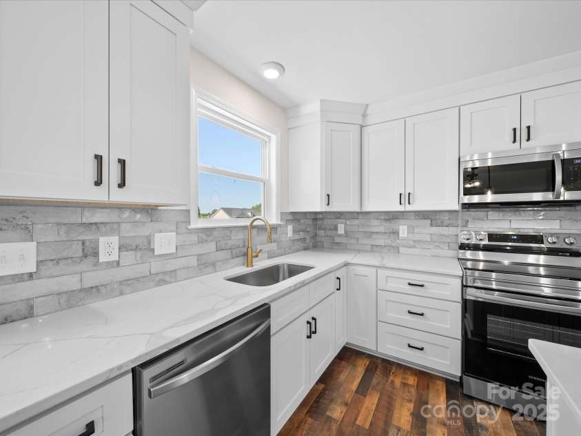 3012 Isle Lane, Monroe, NC 28110.  MLS# CAR4246920, YatesRealty ID 19822. 