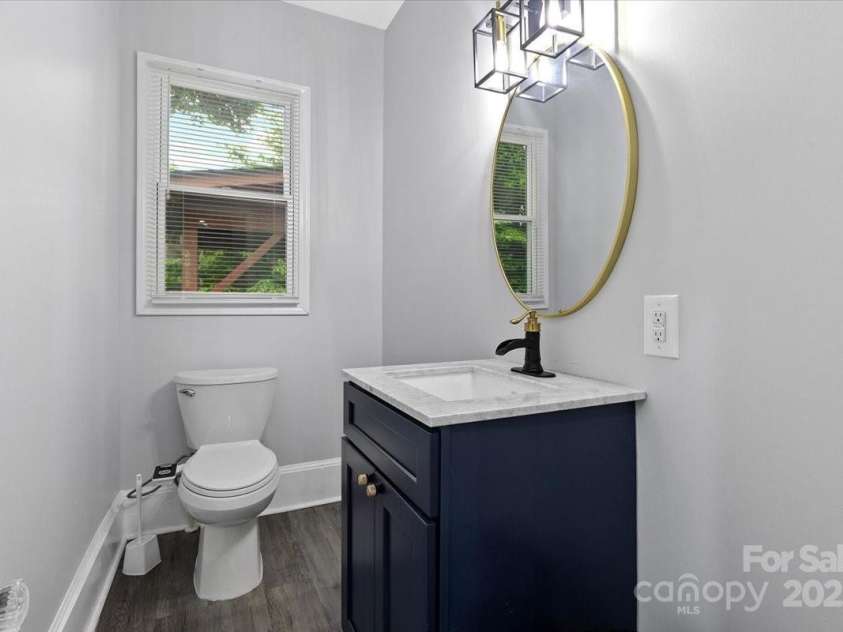 1523 1st Street, Winston Salem, NC 27104.  MLS# CAR4253309, YatesRealty ID 19824. 