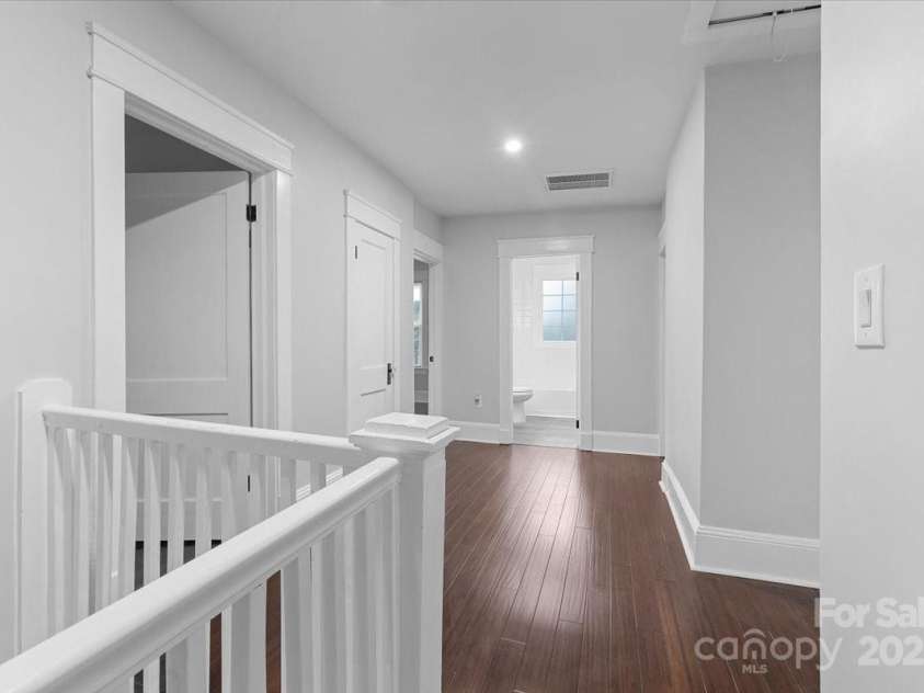 1523 1st Street, Winston Salem, NC 27104.  MLS# CAR4253309, YatesRealty ID 19824. 