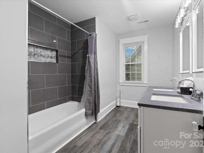 1523 1st Street, Winston Salem, NC 27104.  MLS# CAR4253309, YatesRealty ID 19824. 