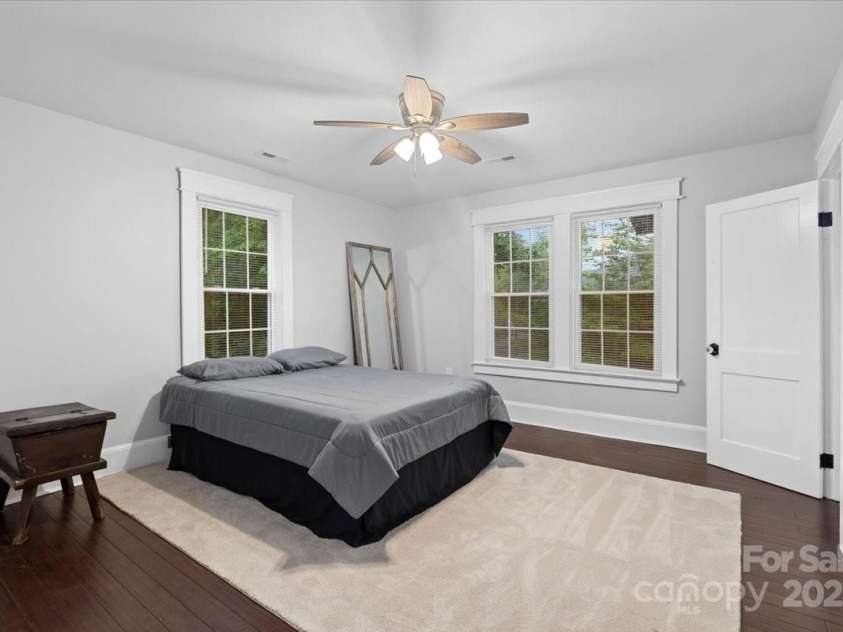 1523 1st Street, Winston Salem, NC 27104.  MLS# CAR4253309, YatesRealty ID 19824. 