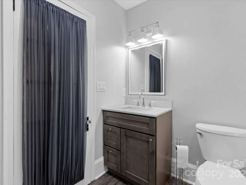 1523 1st Street, Winston Salem, NC 27104.  MLS# CAR4253309, YatesRealty ID 19824. 