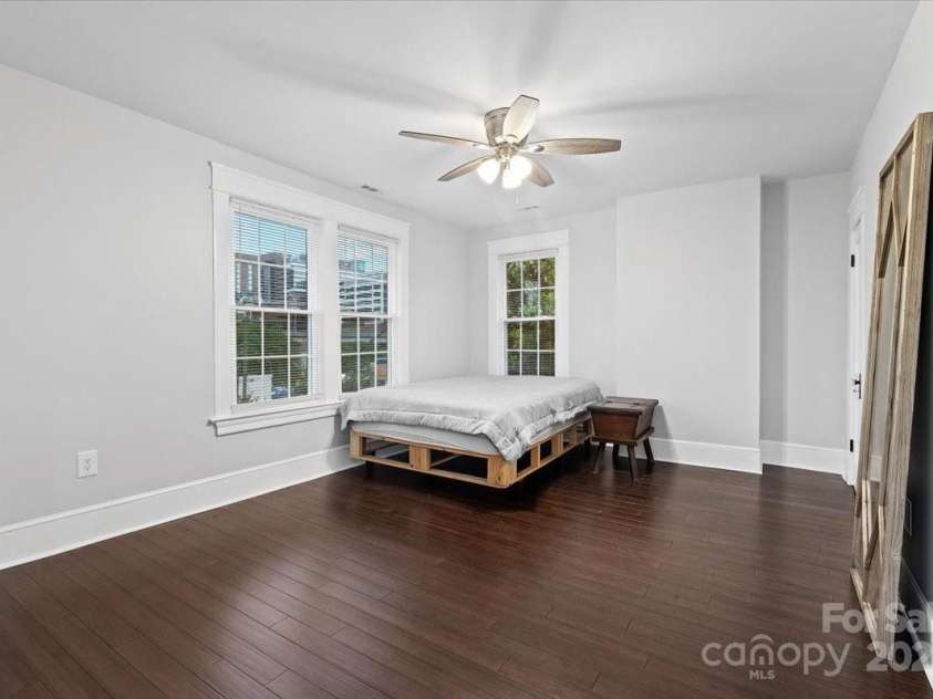 1523 1st Street, Winston Salem, NC 27104.  MLS# CAR4253309, YatesRealty ID 19824. 