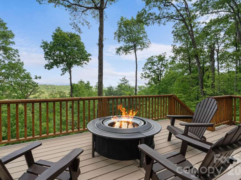 48 Bearfoot Lane, Highlands, NC 28741.  MLS# CAR4379845, YatesRealty ID 19825. Mountain Views