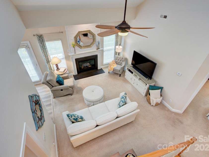 5748 Timbertop Lane, Charlotte, NC 28215.  MLS# CAR4259998, YatesRealty ID 19825. 