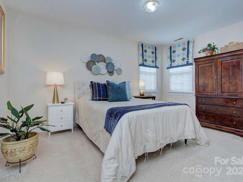 5748 Timbertop Lane, Charlotte, NC 28215.  MLS# CAR4259998, YatesRealty ID 19825. 