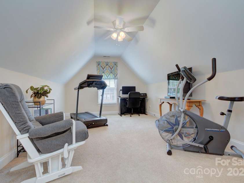 5748 Timbertop Lane, Charlotte, NC 28215.  MLS# CAR4259998, YatesRealty ID 19825. 