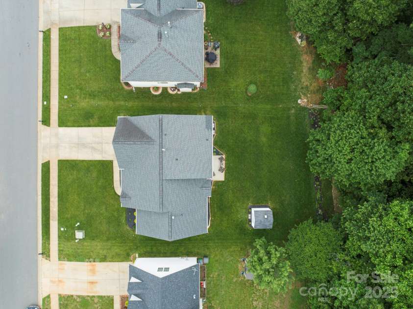 5748 Timbertop Lane, Charlotte, NC 28215.  MLS# CAR4259998, YatesRealty ID 19825. 