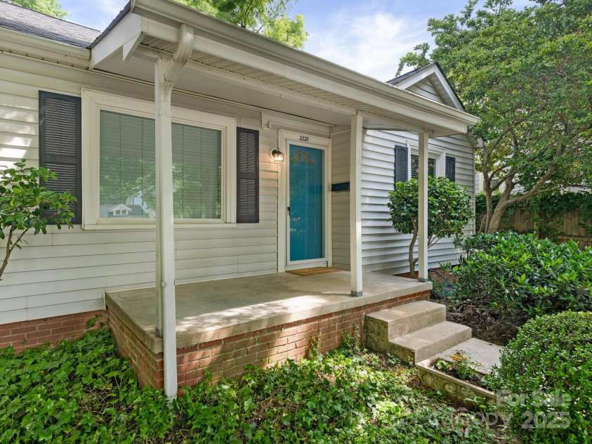 3339 Benard Avenue, Charlotte, NC 28206.  MLS# CAR4266439, YatesRealty ID 19826. 